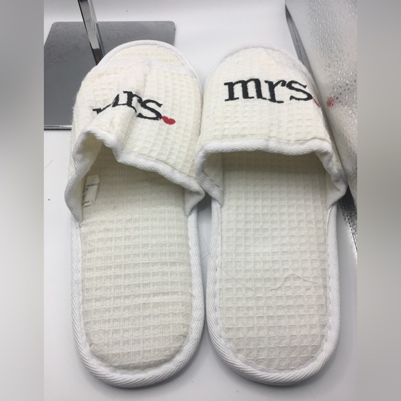 Mr & Mrs Slippers - Picture 3 of 6